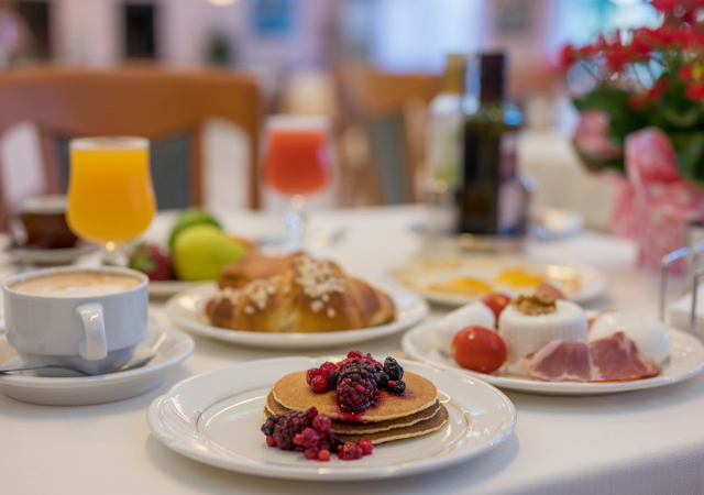 Colazione internazionale dell'Hotel